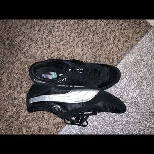Puma’s size 8